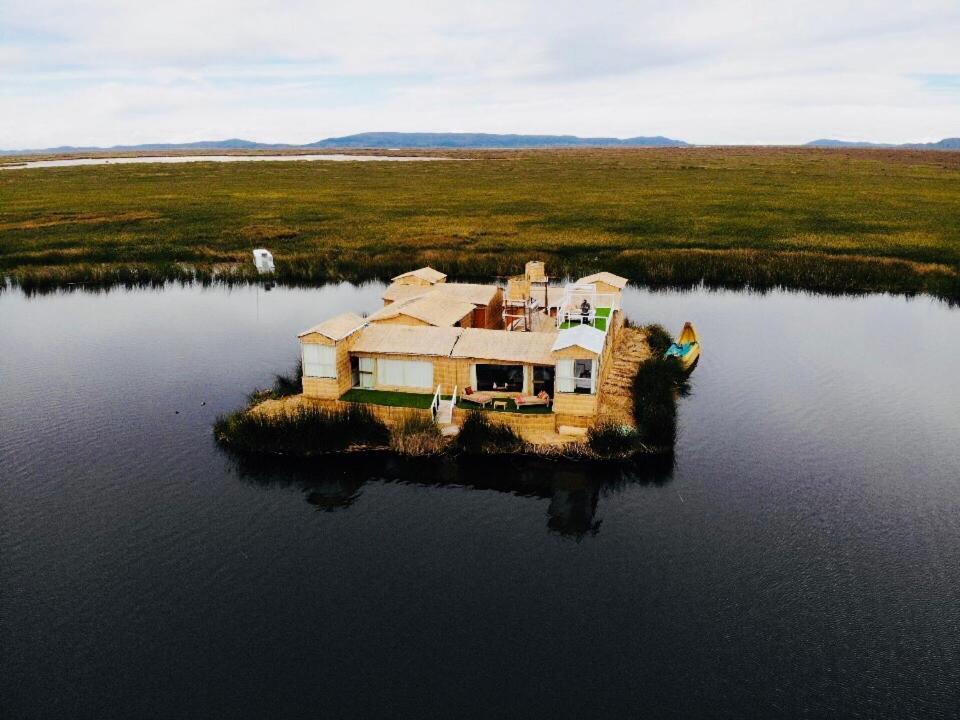 Qhapaq Lago Titicaca - Peru Puno Exterior photo